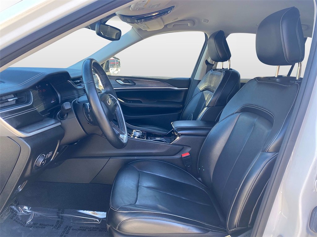 Used 2021 Jeep Grand Cherokee L Limited image 23