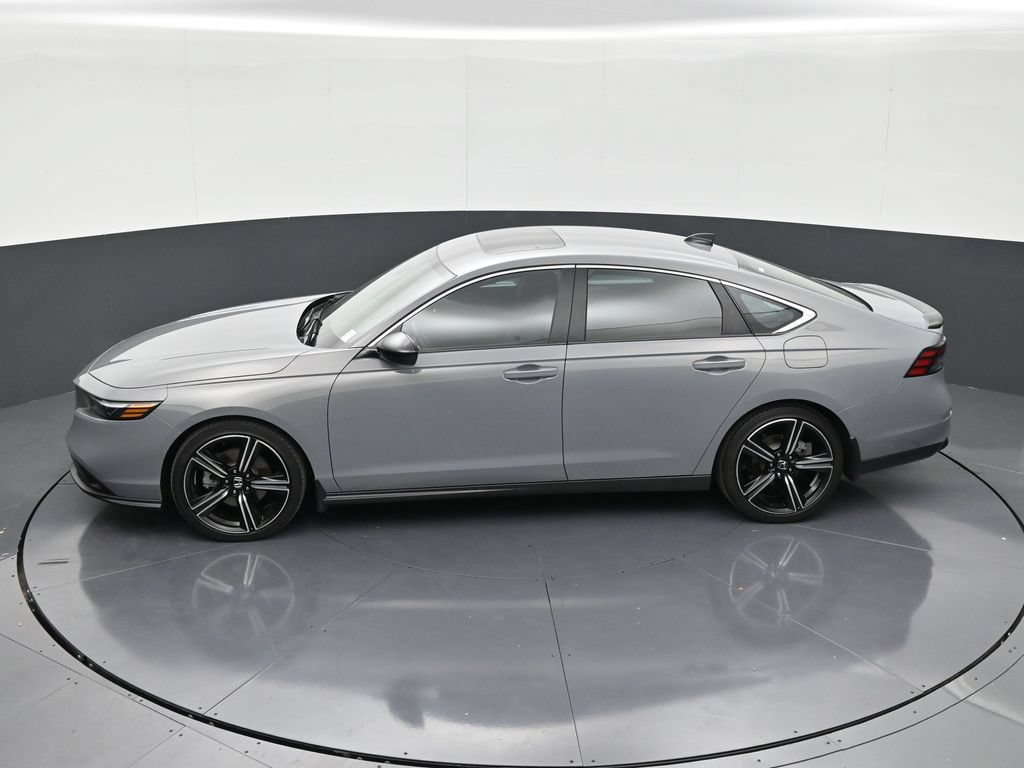 Used 2025 Honda Accord Sport image 14