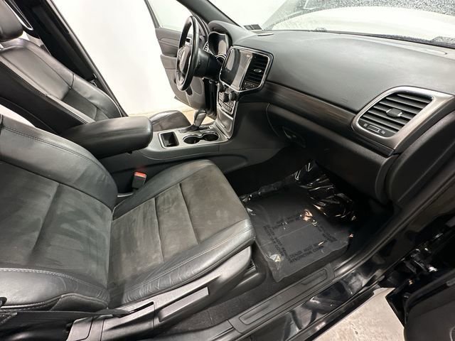 Used 2020 Jeep Grand Cherokee Altitude image 22