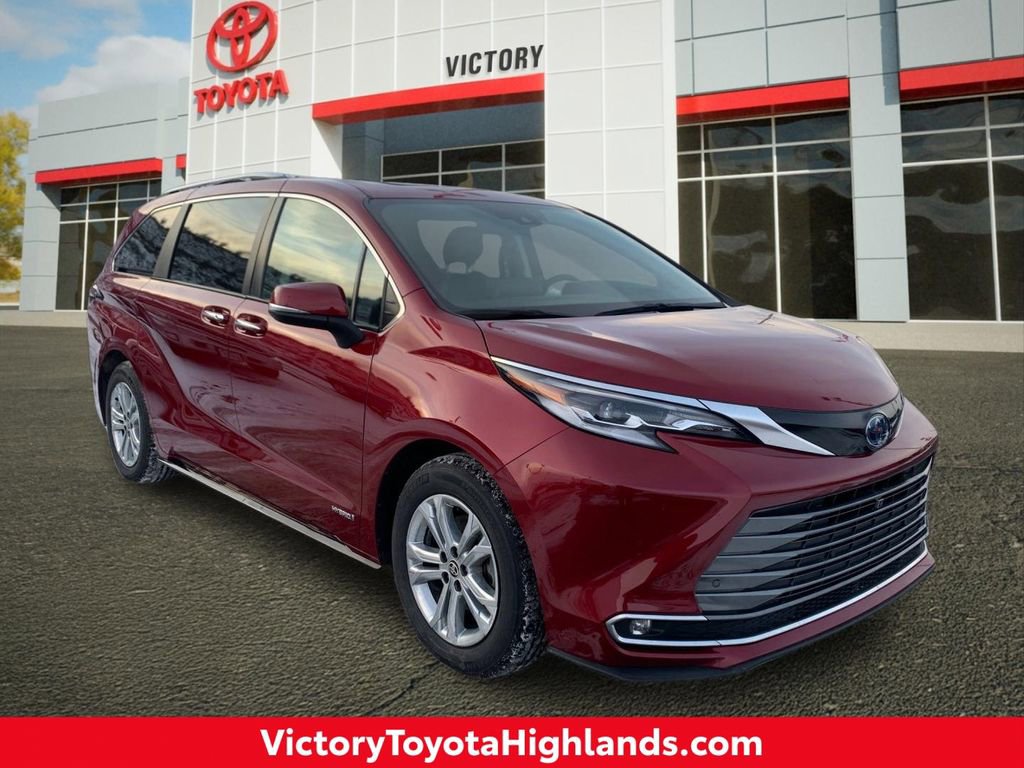 Used 2021 Toyota Sienna Platinum