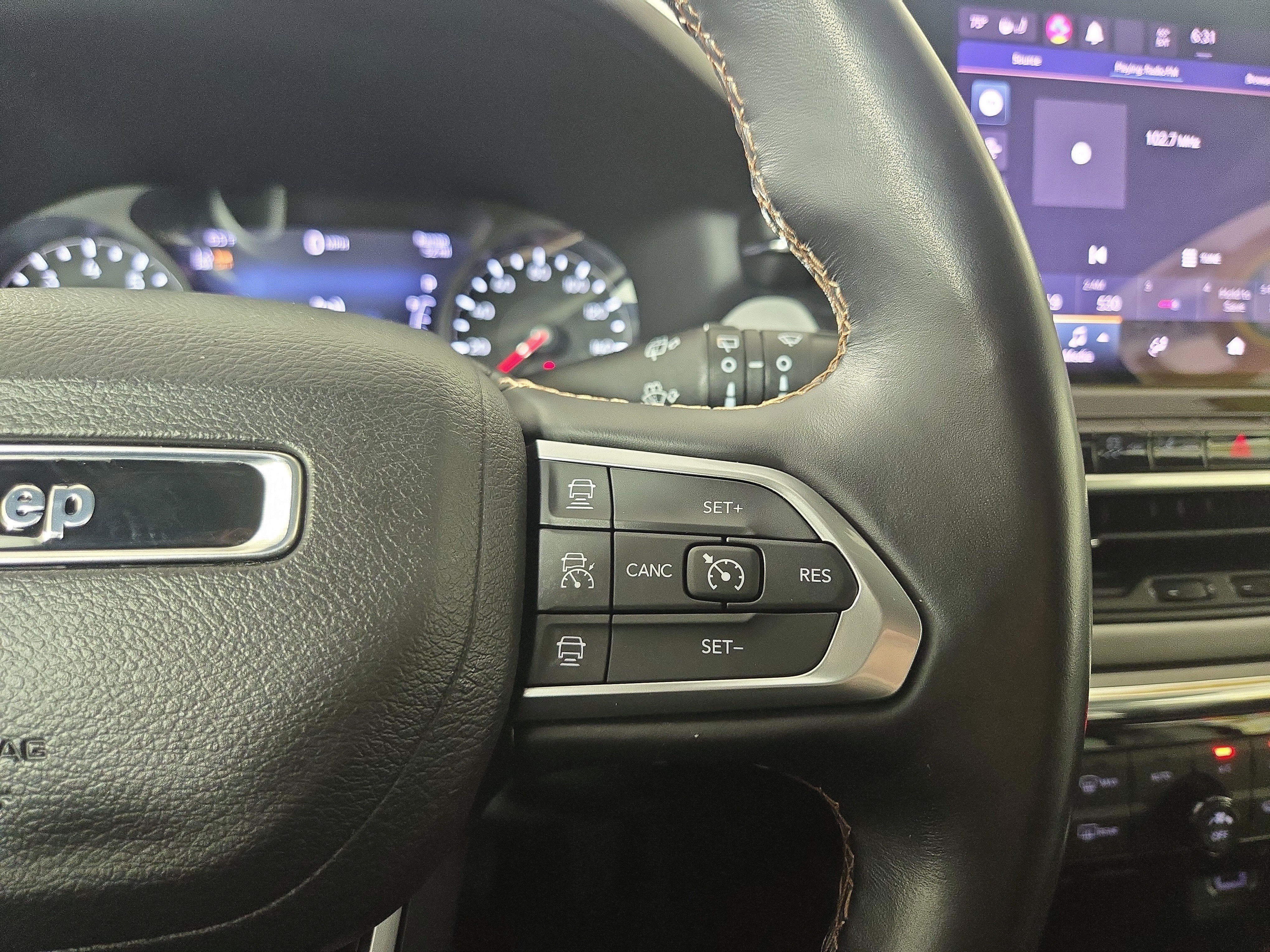 Used 2022 Jeep Compass Limited image 16