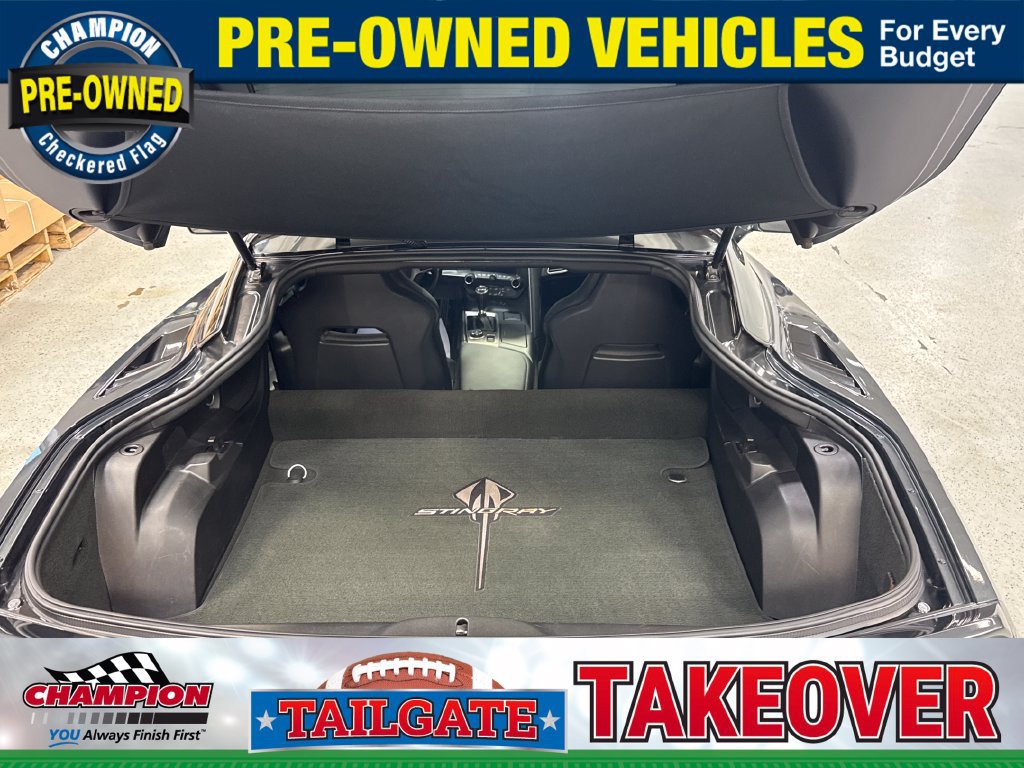 Used 2019 Chevrolet Corvette Stingray Coupe w/ 1LT RWD image 22