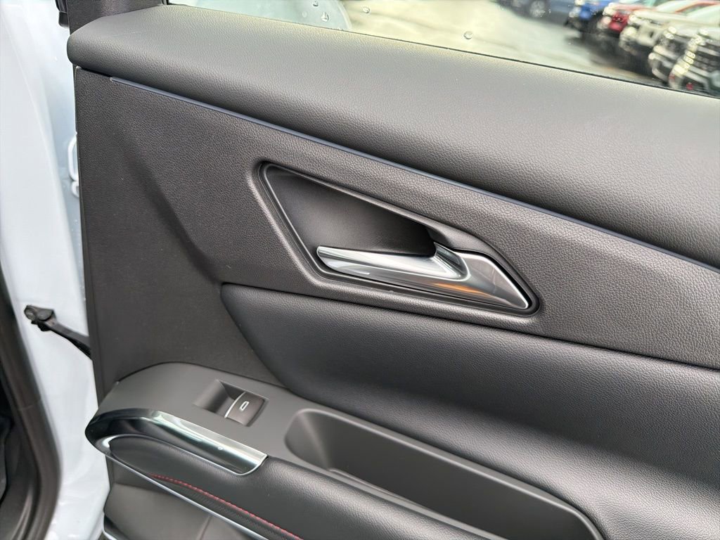 New 2026 Chevrolet Traverse RS w/ LPO, Floor Liner Package image 46