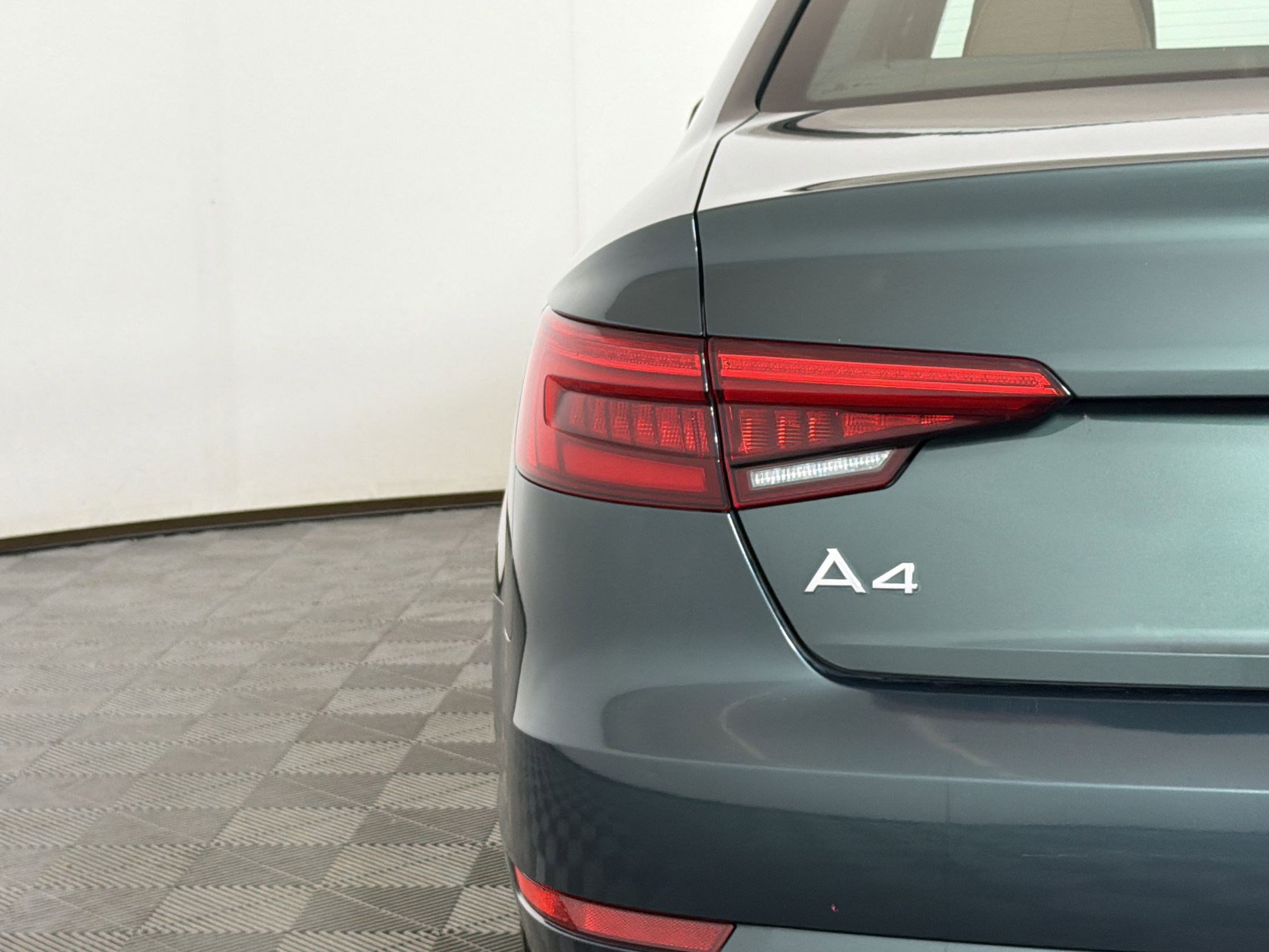Used 2017 Audi A4 2.0T Premium FWD image 13