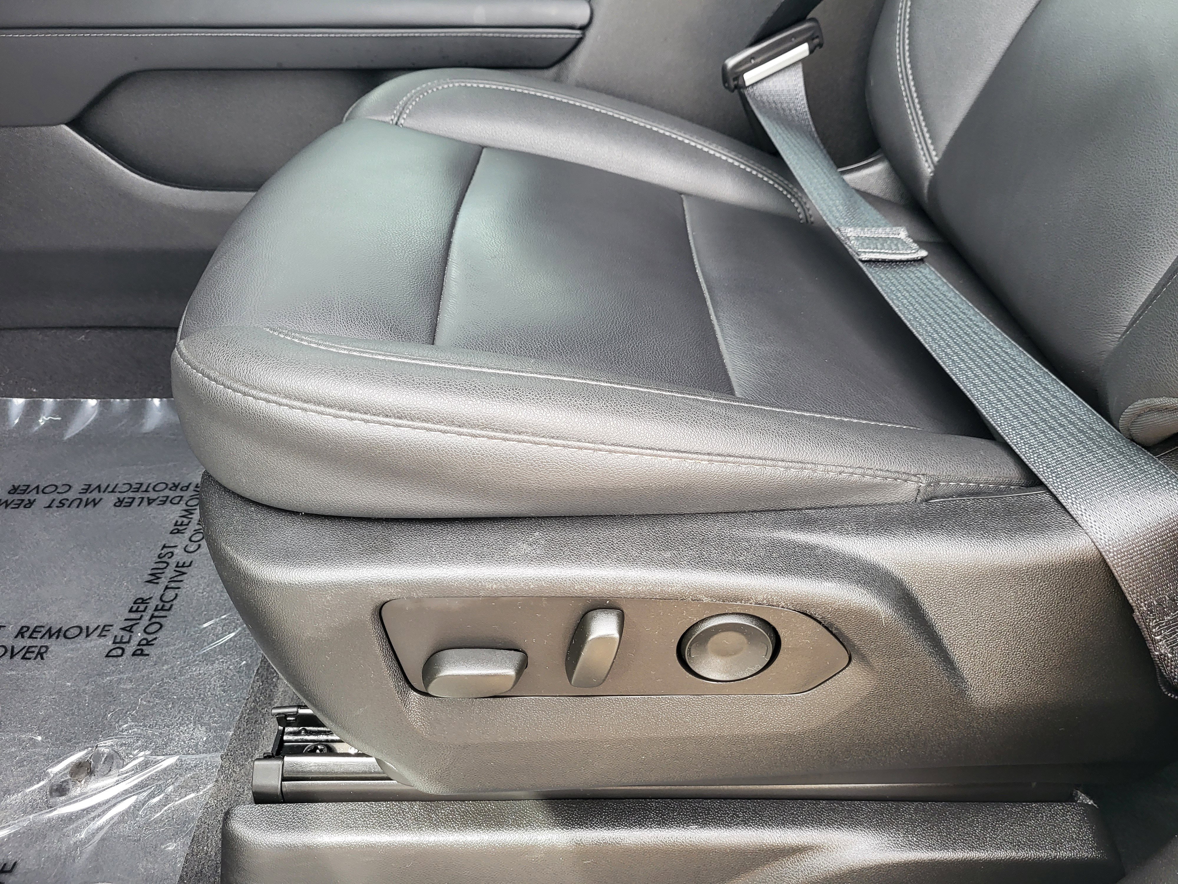 Used 2024 Chevrolet Tahoe Z71 w/ Luxury Package image 12