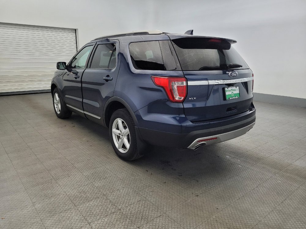 Used 2016 Ford Explorer XLT w/ Equipment Group 201A AWD/4WD image 5