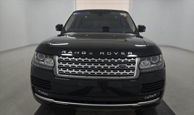 Used 2017 Land Rover Range Rover HSE image 3