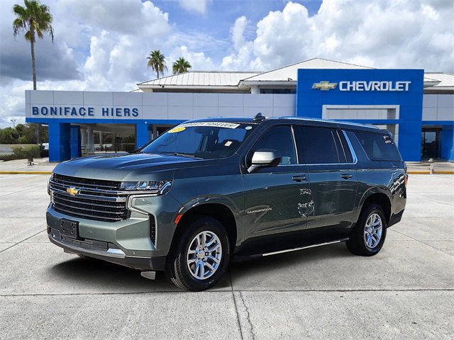 Used 2024 Chevrolet Suburban LT image 2