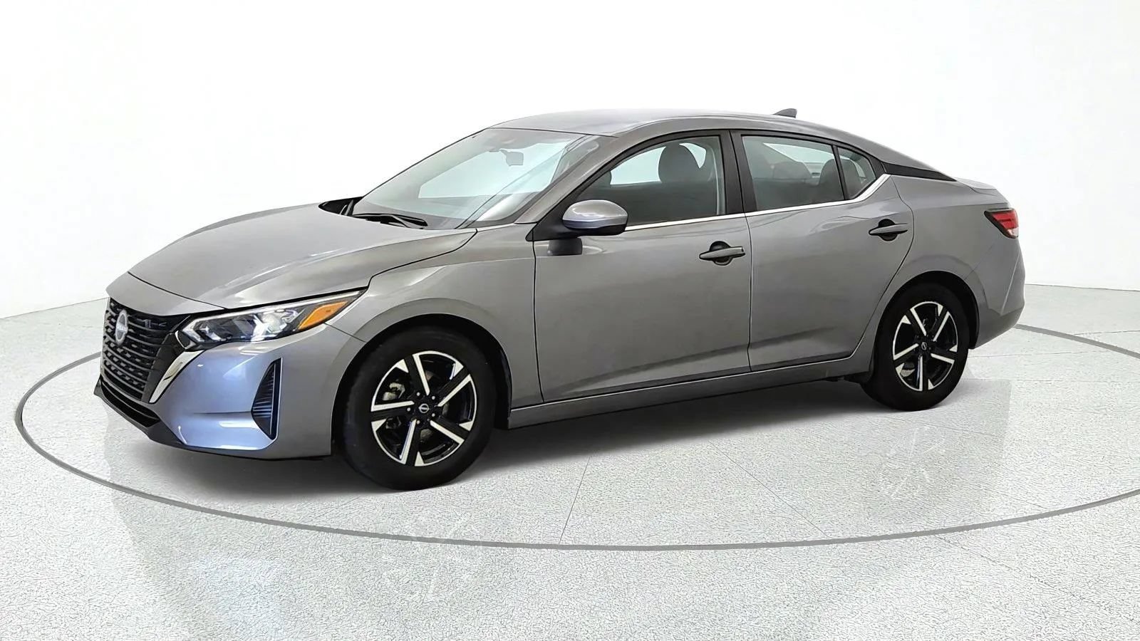Used 2024 Nissan Sentra SV FWD image 4