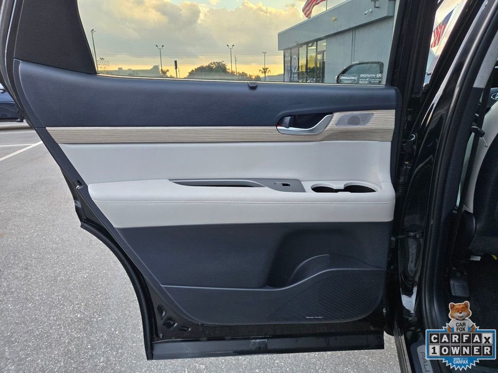 Used 2021 Hyundai Palisade Limited image 41