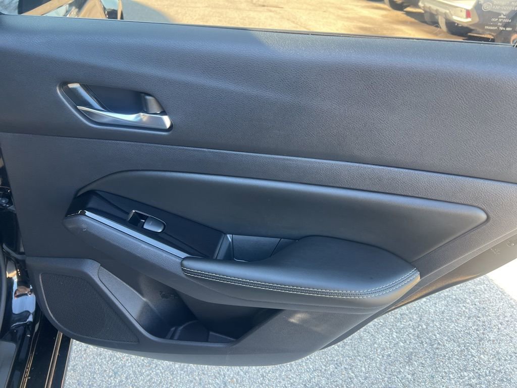 Used 2020 Nissan Altima 2.5 SV image 17