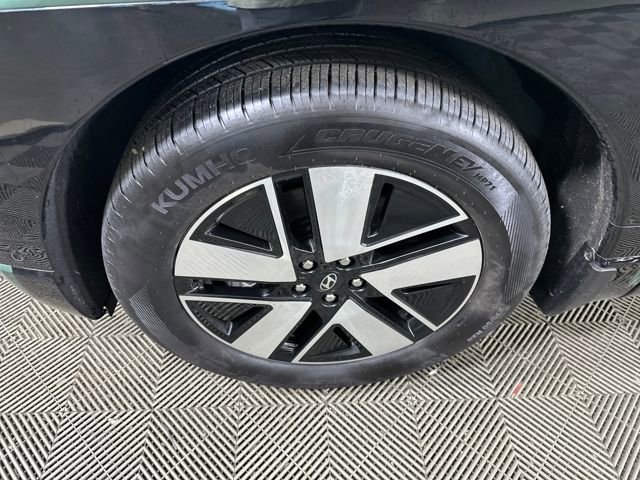 Certified 2026 Hyundai Ioniq 9 SEL image 10