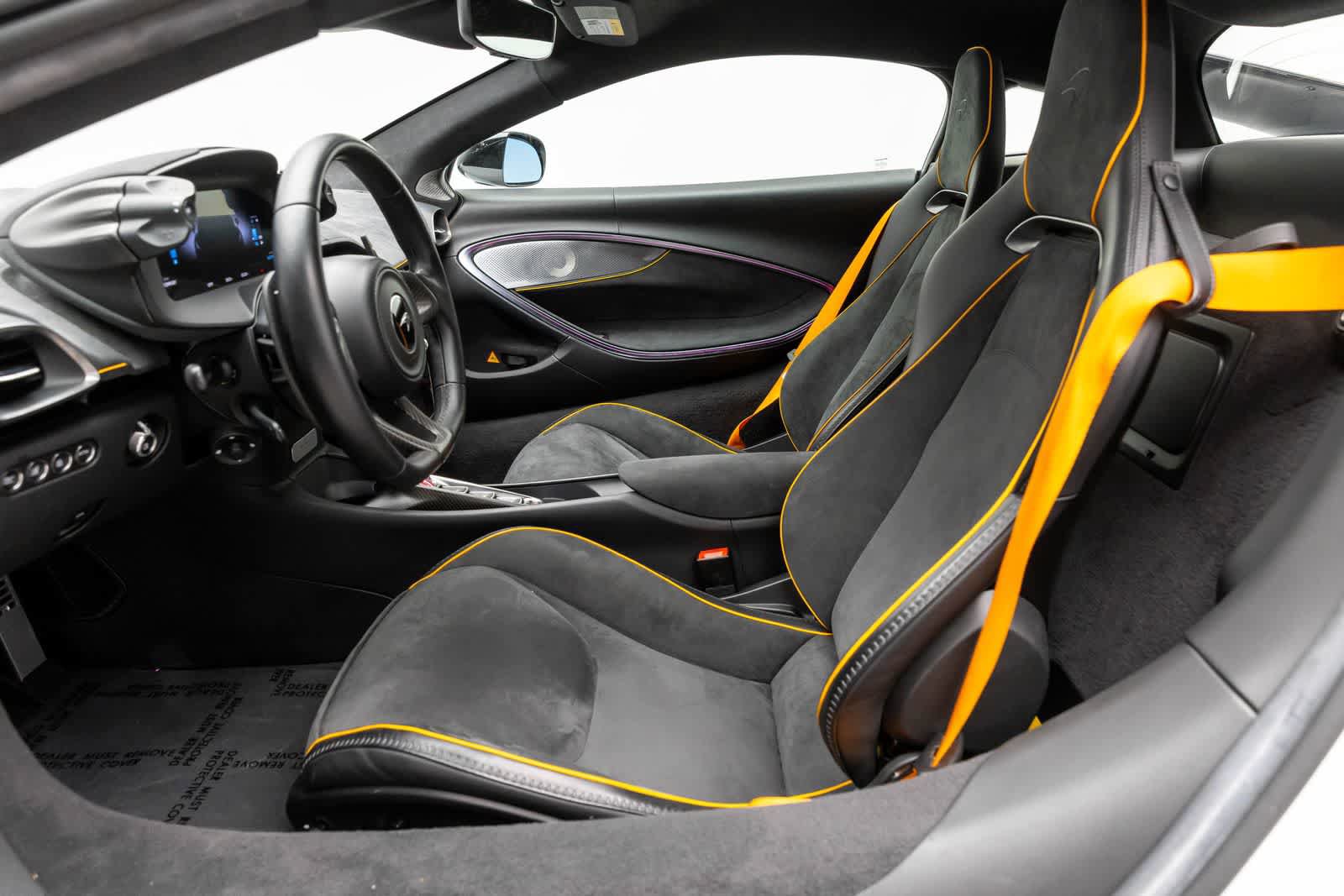 Used 2023 McLaren Artura RWD image 10