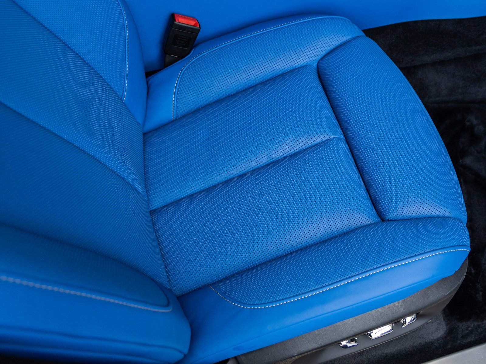 New 2026 Rolls-Royce Cullinan image 51