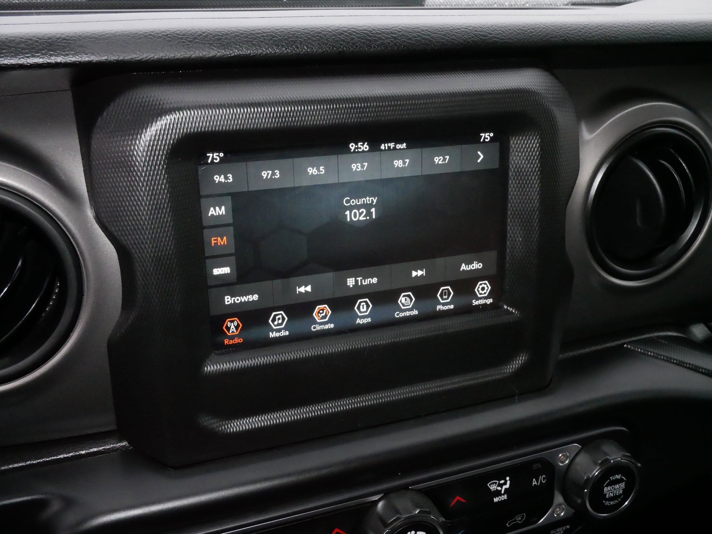 Used 2022 Jeep Wrangler Unlimited Sport image 22