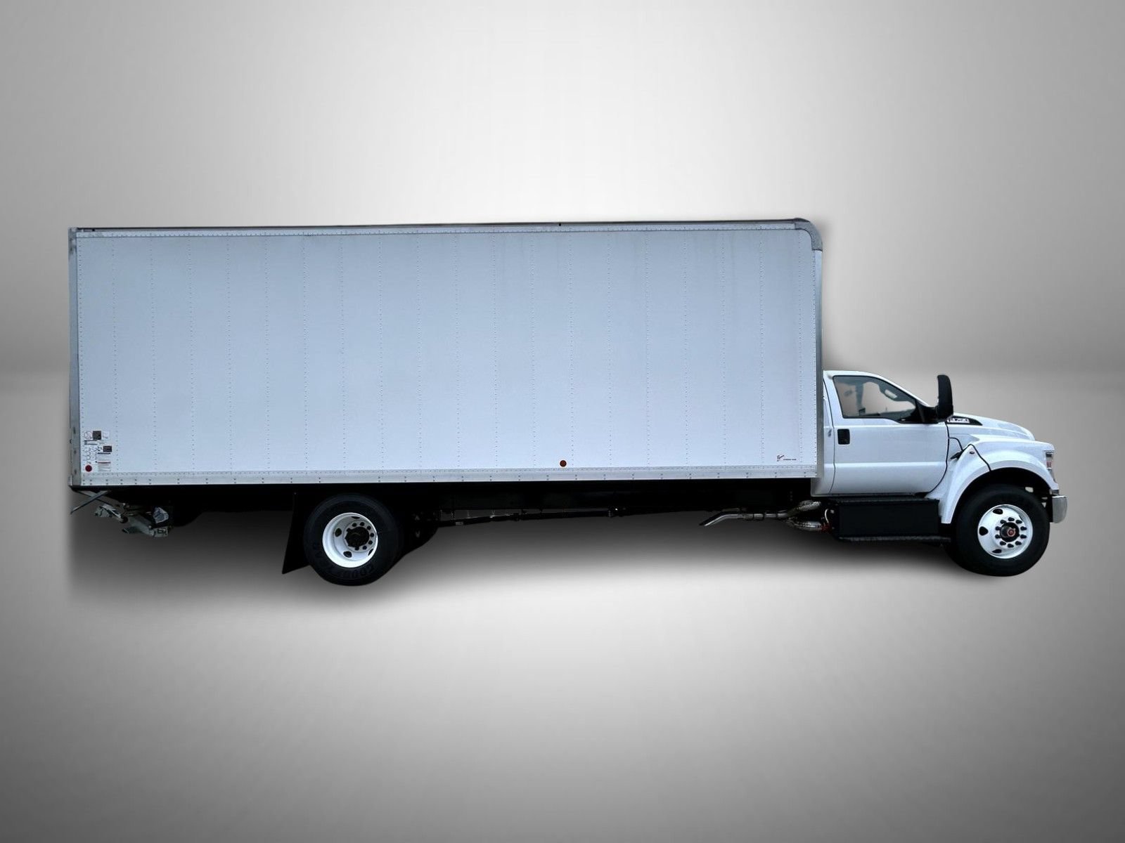 New 2027 Ford F750 2WD Regular Cab Super Duty image 4
