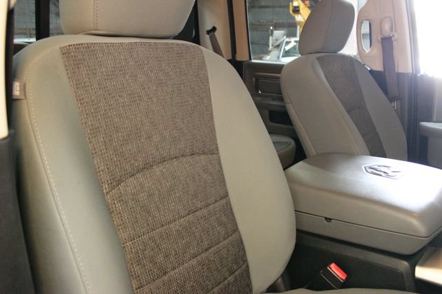 Used 2019 RAM 1500 Warlock AWD/4WD image 11