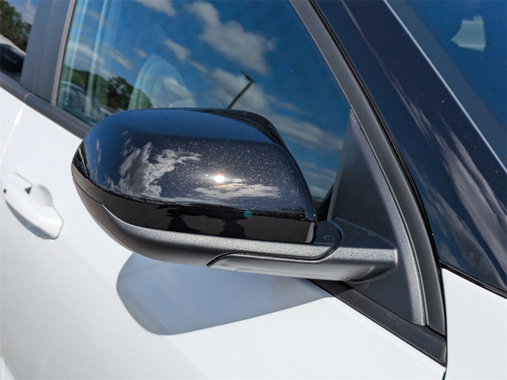 New 2026 Chevrolet Equinox LT w/ Convenience Package II image 11