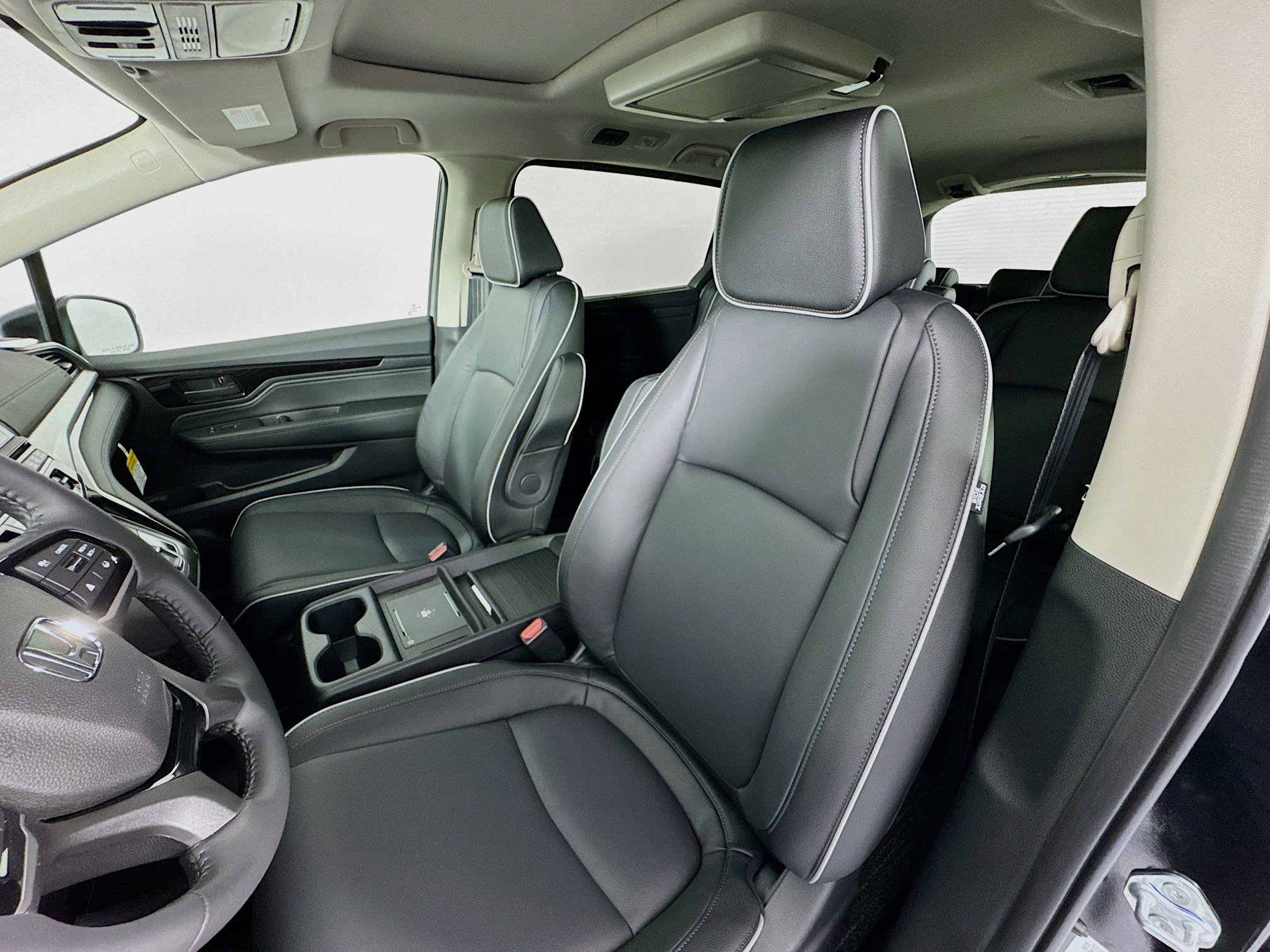 New 2026 Honda Odyssey Touring image 21