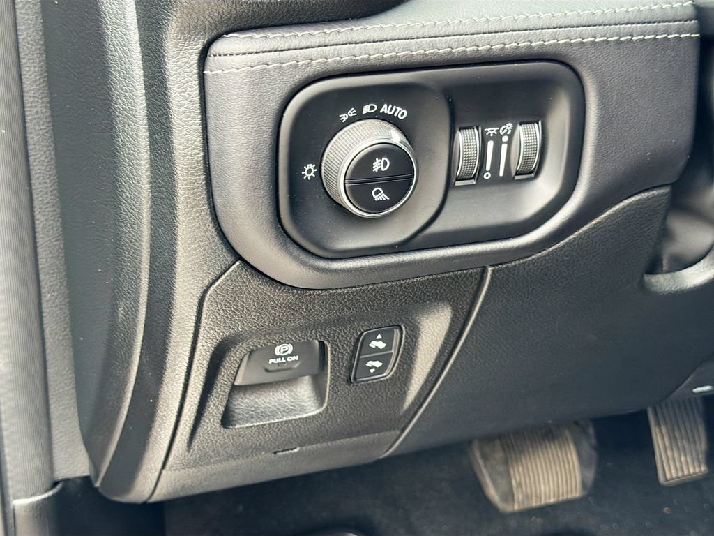 Used 2022 RAM 1500 Limited w/ Body-Colour Bumper Group AWD/4WD image 10