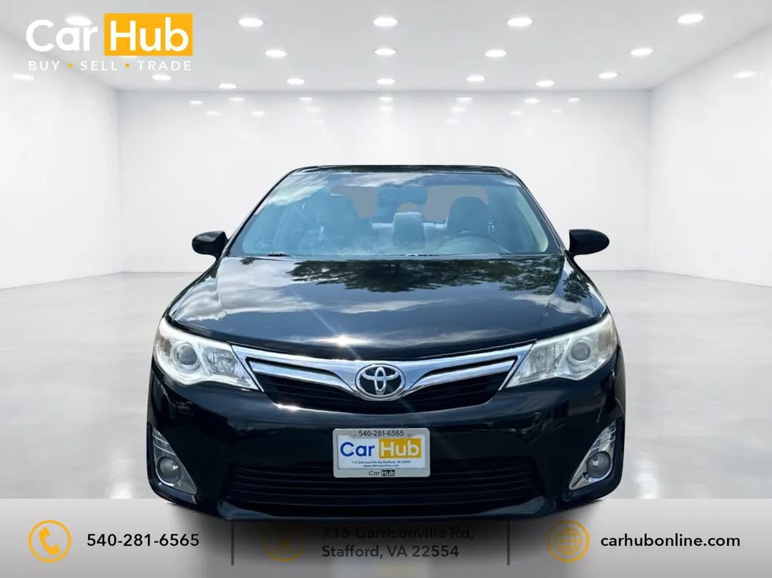 Used 2014 Toyota Camry XLE FWD image 2