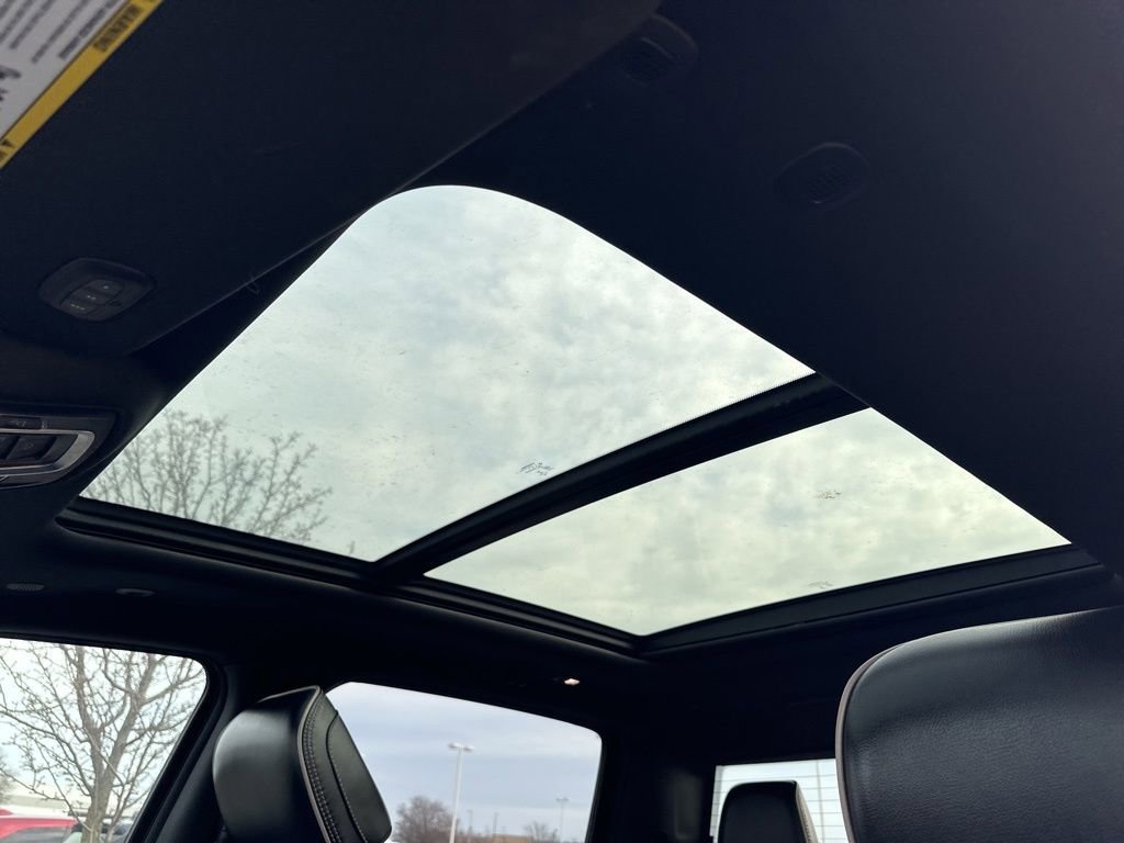 Used 2020 RAM 1500 Laramie w/ Sport Appearance Package image 7