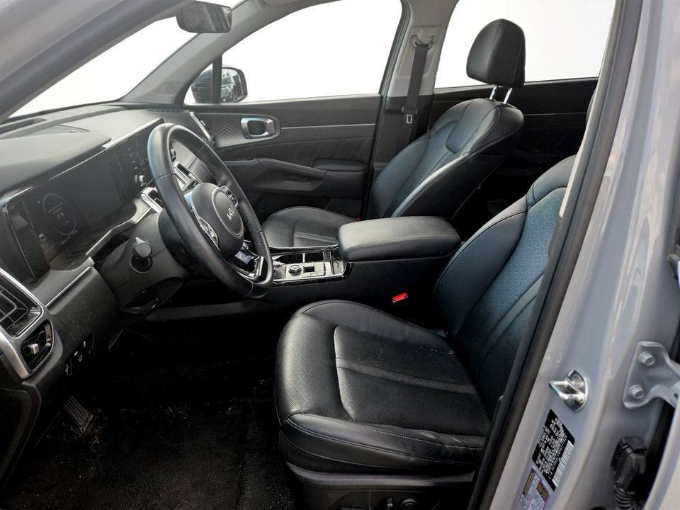 Used 2023 Kia Sorento SX FWD image 25