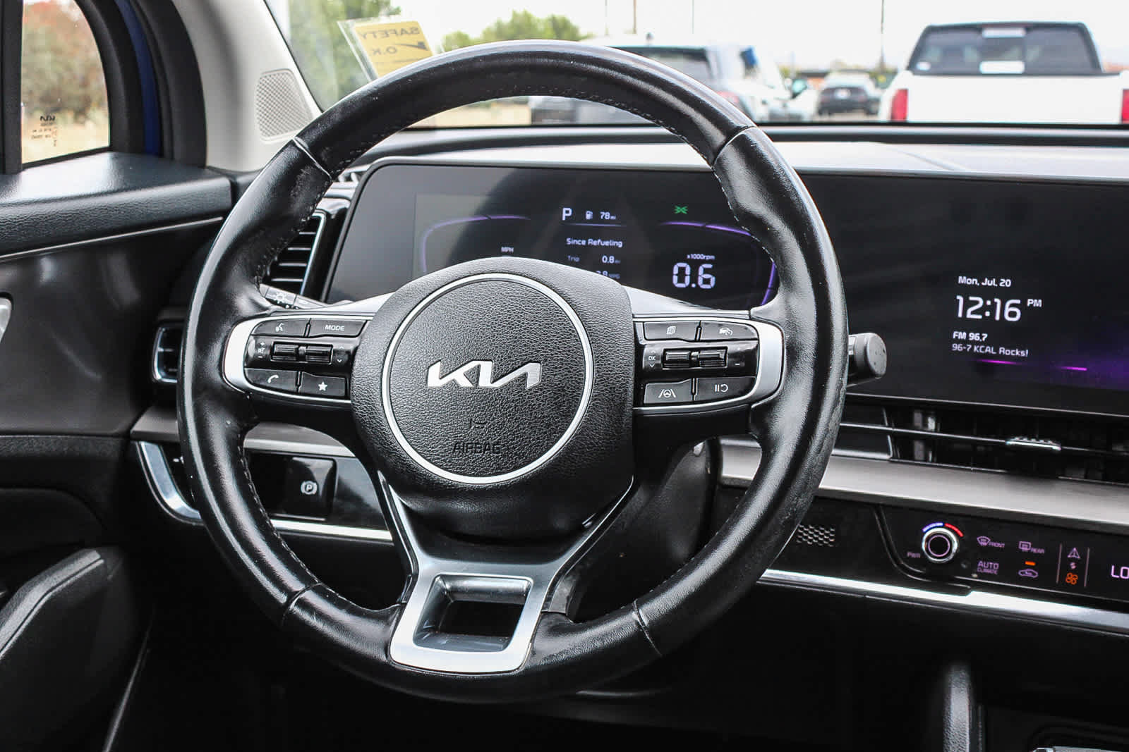Used 2023 Kia Sportage EX FWD image 15