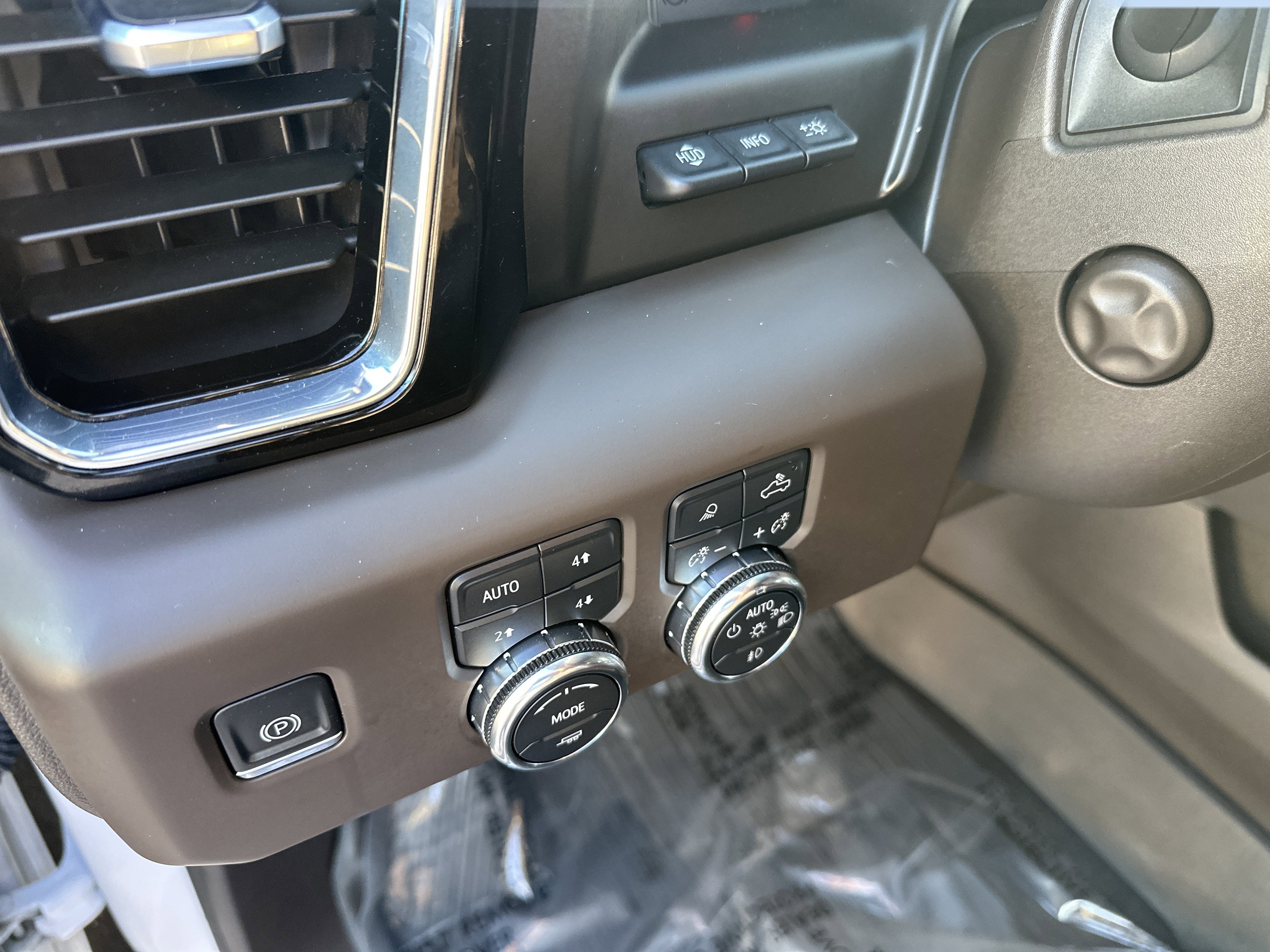 Certified 2023 GMC Sierra 1500 Denali w/ Denali Reserve Package image 12