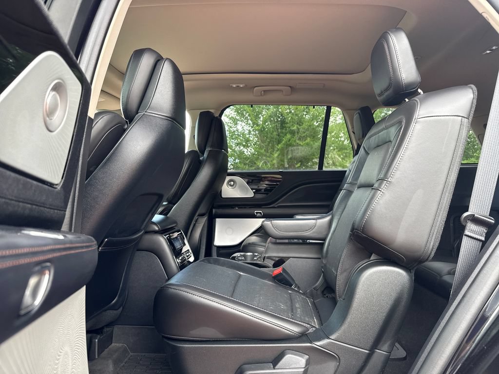 Used 2022 Lincoln Aviator Grand Touring w/ Equipment Group 301A AWD/4WD image 20