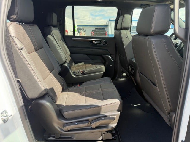 New 2026 Chevrolet Suburban High Country w/ Sun And Tow Package AWD/4WD image 26