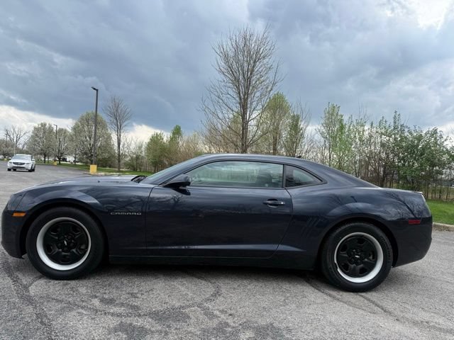 Used 2013 Chevrolet Camaro LS RWD image 3