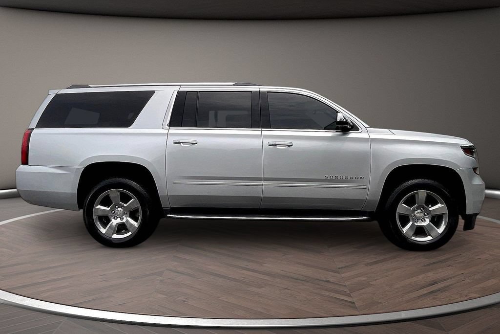 Used 2020 Chevrolet Suburban Premier AWD/4WD image 9