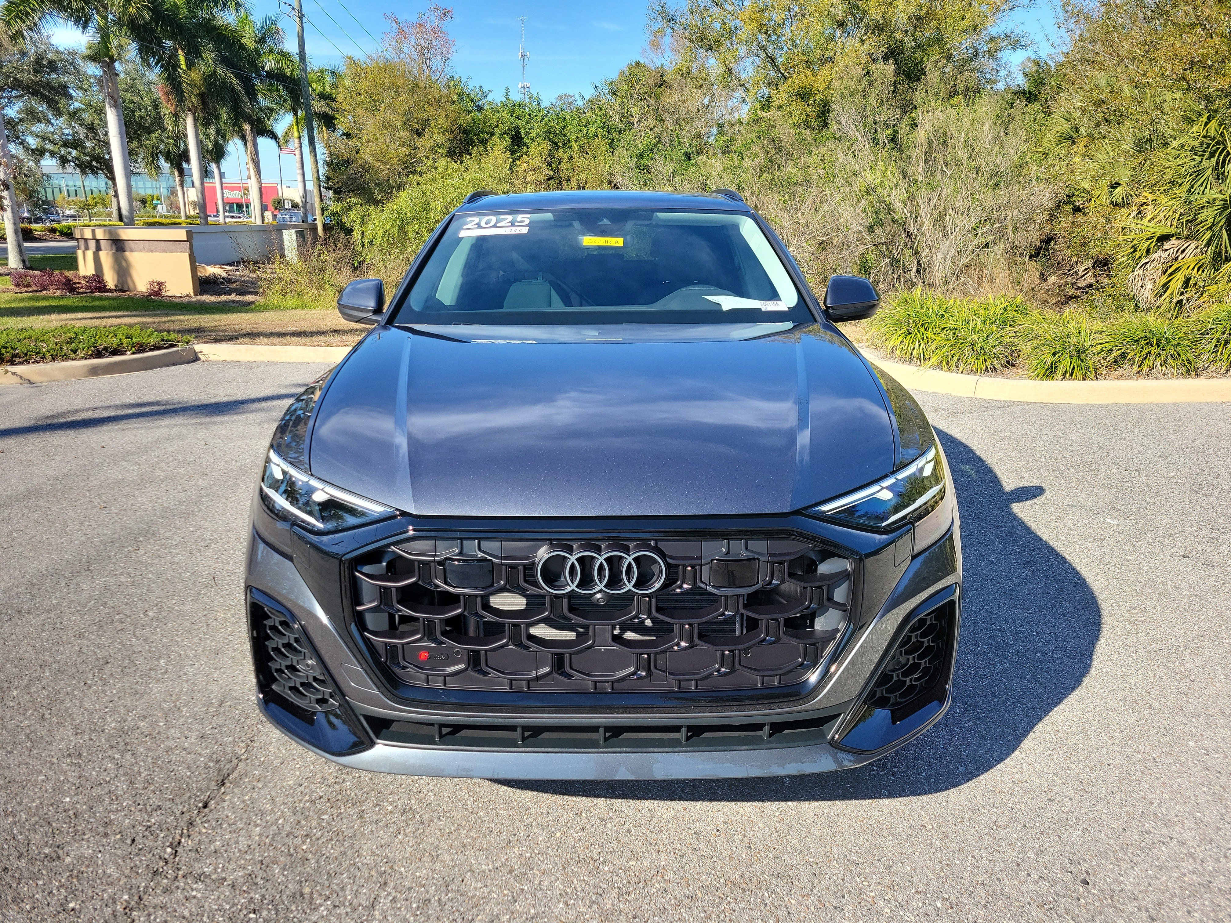Certified 2025 Audi Q8 Premium Plus image 2