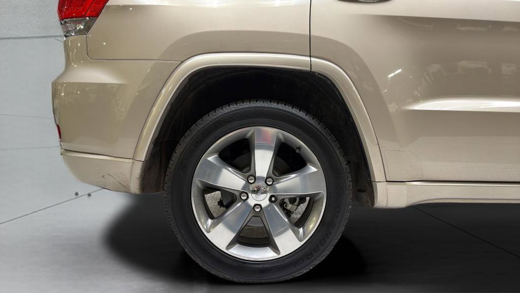 Used 2015 Jeep Grand Cherokee Overland image 35