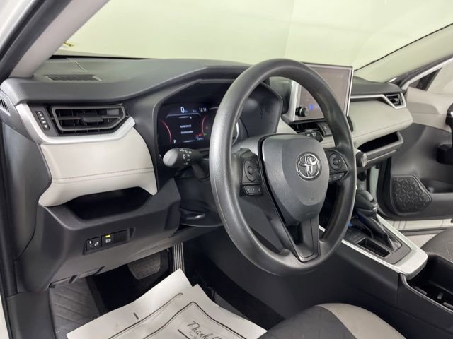 Used 2024 Toyota RAV4 XLE image 19