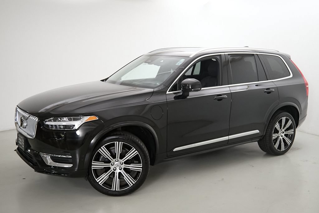 Certified 2024 Volvo XC90 T8 Ultimate w/ Lounge Package AWD/4WD image 3