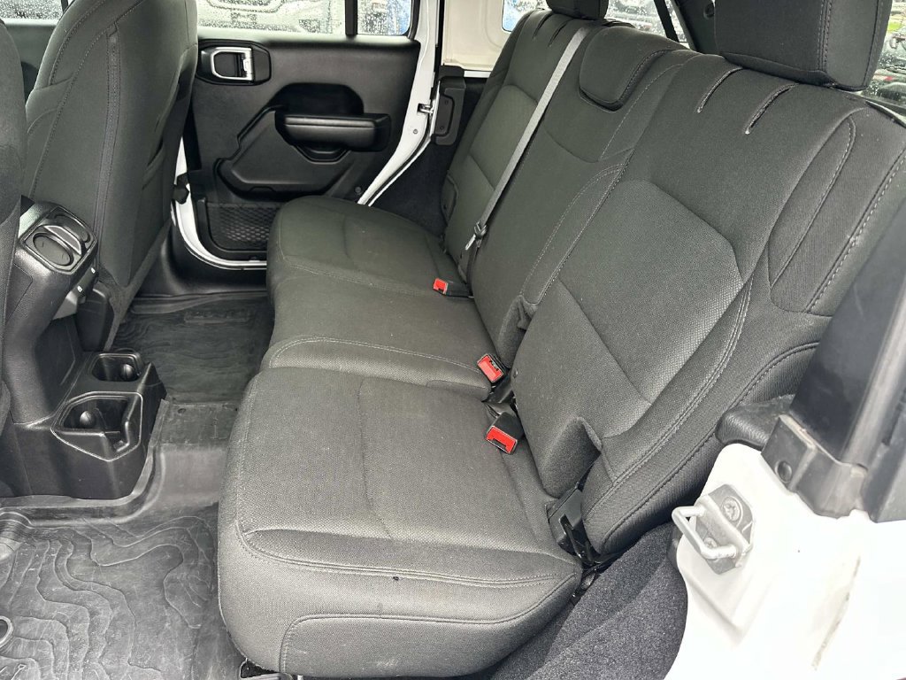 Used 2018 Jeep Wrangler Unlimited Sport S AWD/4WD image 11