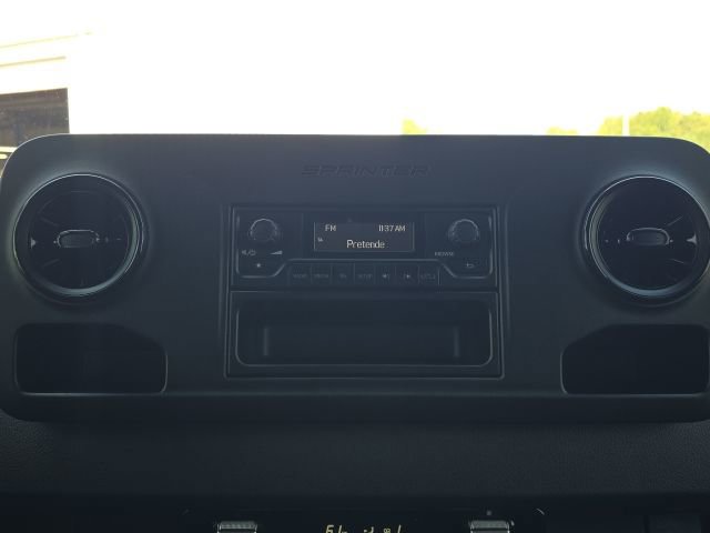 Used 2025 Mercedes-Benz Sprinter 2500 image 21