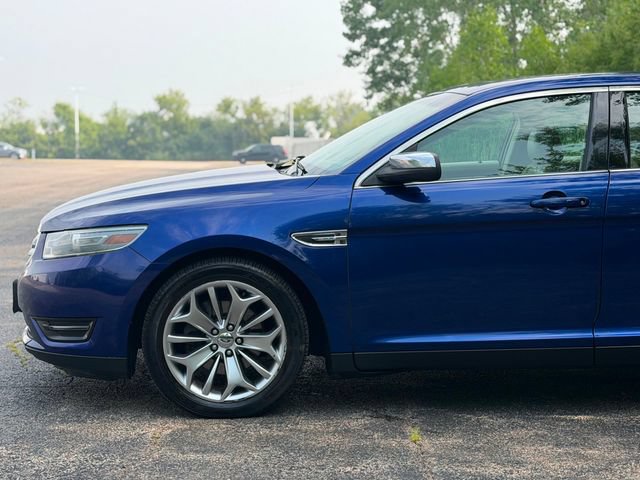 Used 2013 Ford Taurus Limited FWD image 8