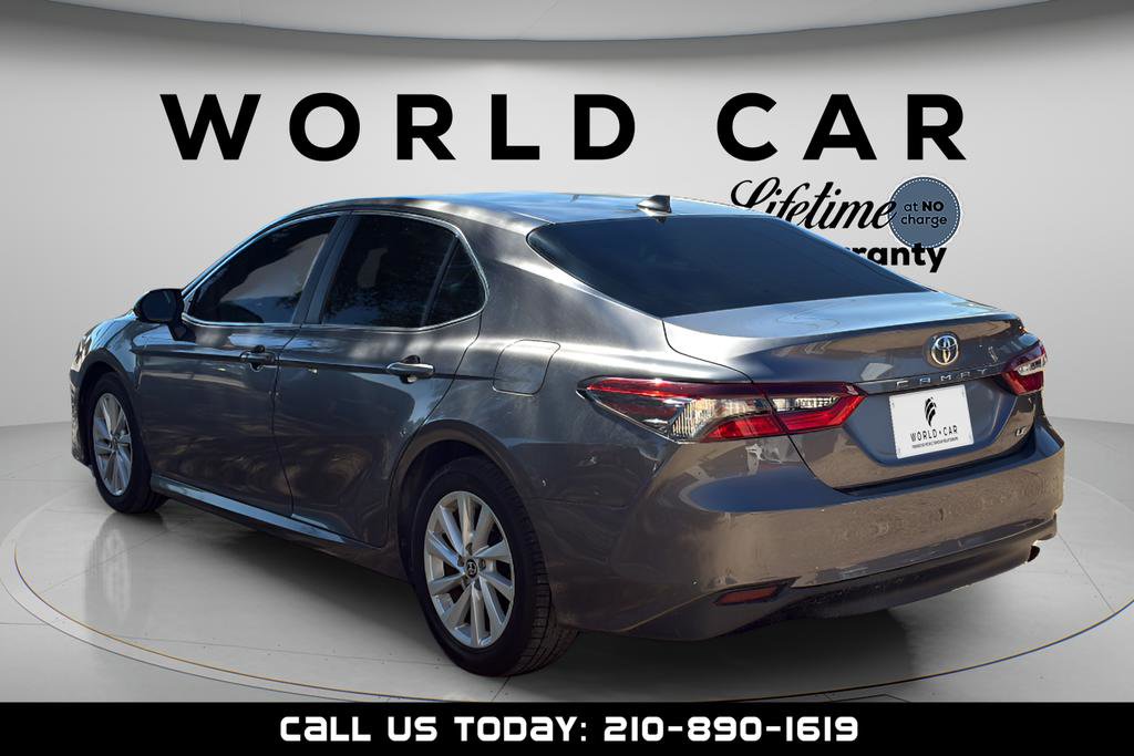 Used 2021 Toyota Camry LE FWD image 15