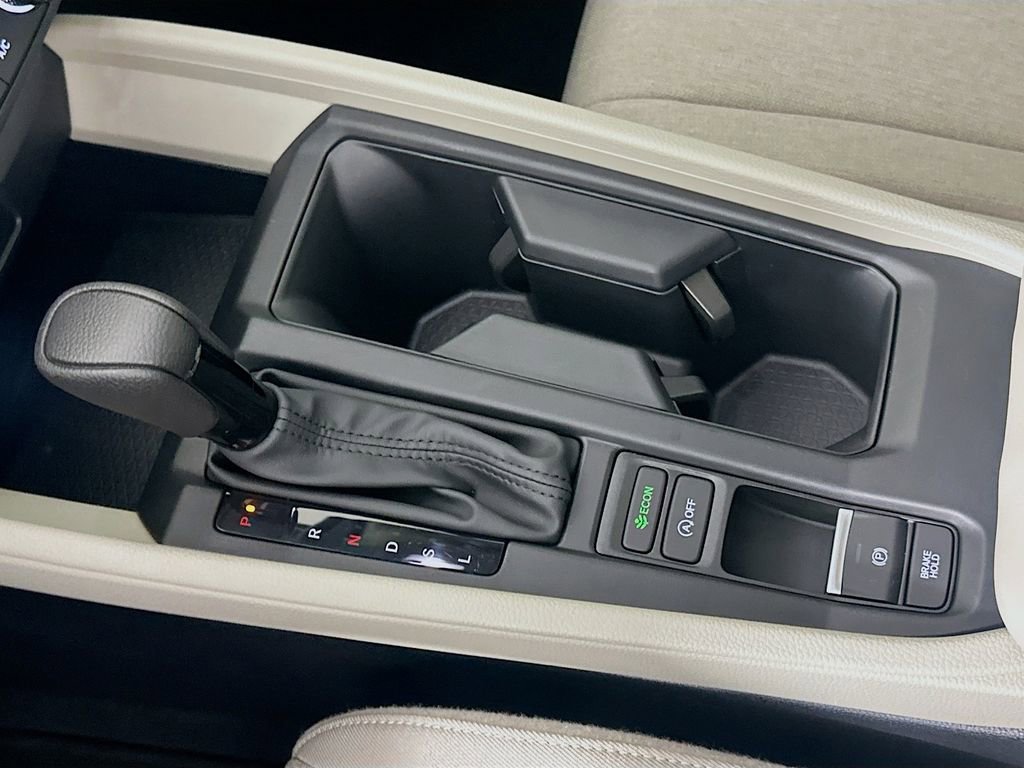 Certified 2025 Honda Accord SE image 16