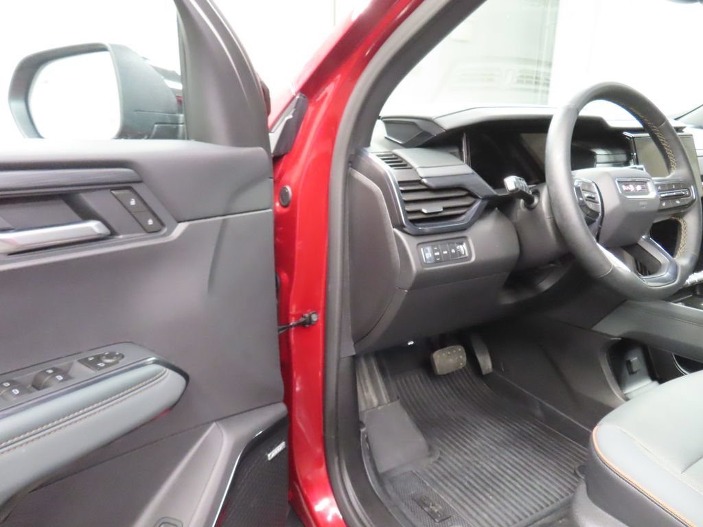 Used 2026 GMC Acadia AT4 w/ LPO, Floor Liner Package AWD/4WD image 56