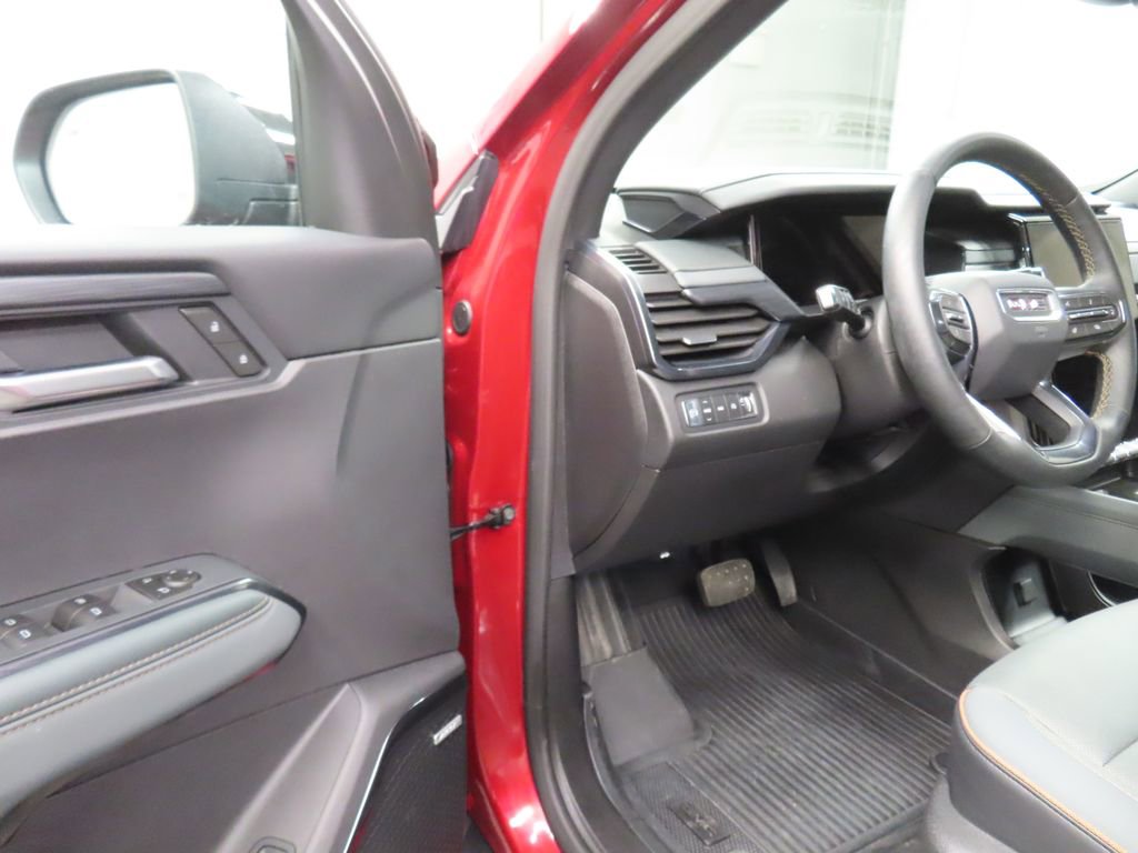 Used 2026 GMC Acadia AT4 w/ LPO, Floor Liner Package AWD/4WD image 56