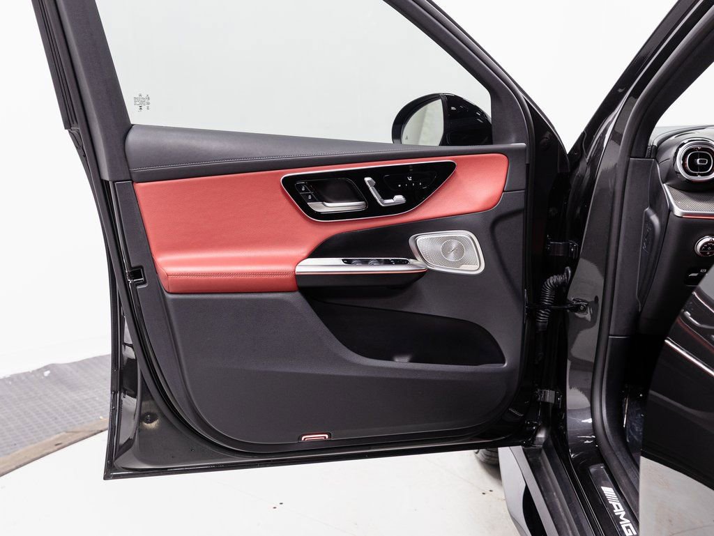 Used 2024 Mercedes-Benz GLC 43 AMG 4MATIC image 5