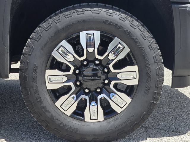 Used 2024 GMC Sierra 3500 Denali w/ Denali Reserve Package AWD/4WD image 11