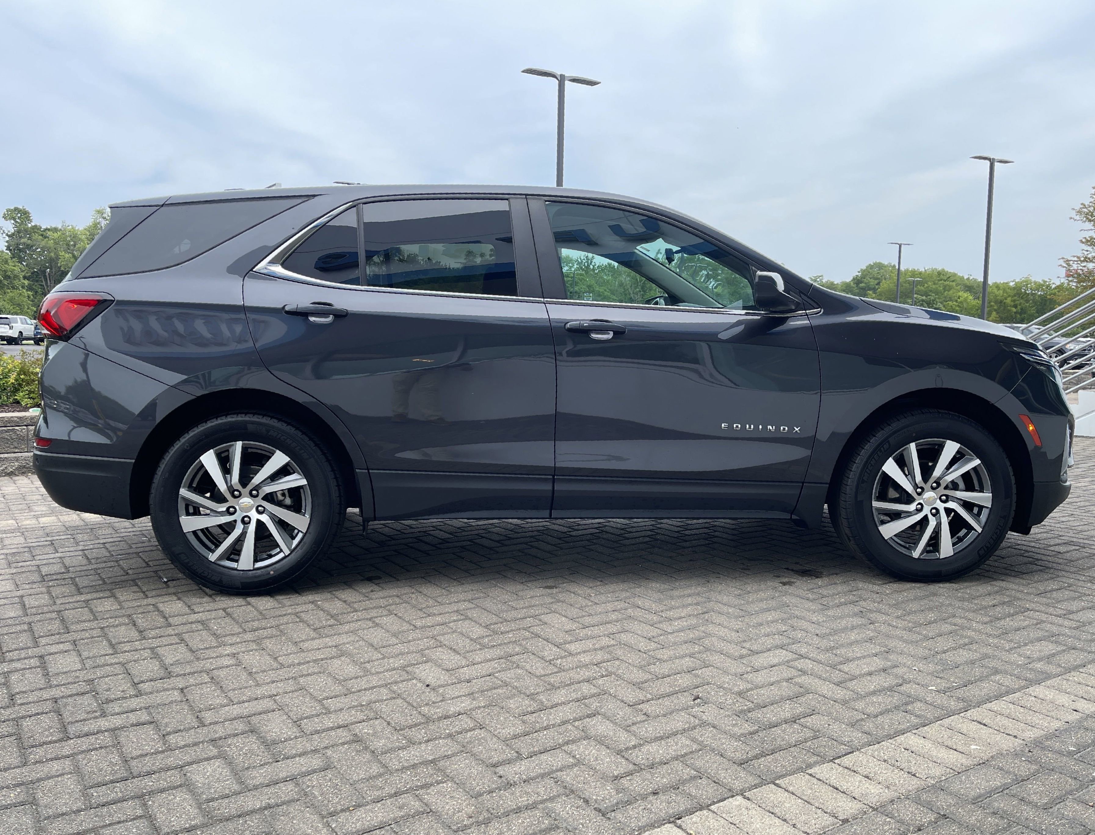 Used 2022 Chevrolet Equinox LT image 6