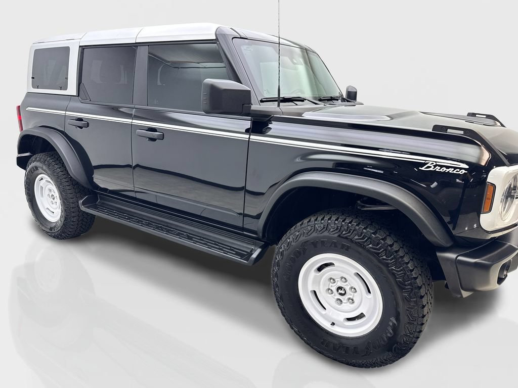 Used 2025 Ford Bronco Heritage Edition AWD/4WD image 13