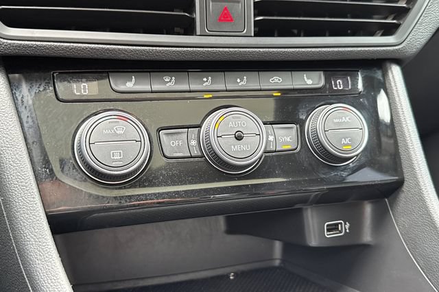 Used 2019 Volkswagen Jetta SE FWD image 28