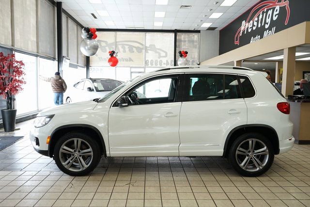 Used 2017 Volkswagen Tiguan Sport image 4